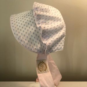 The Beaufort Bonnet Company blue and white bonnet-size small